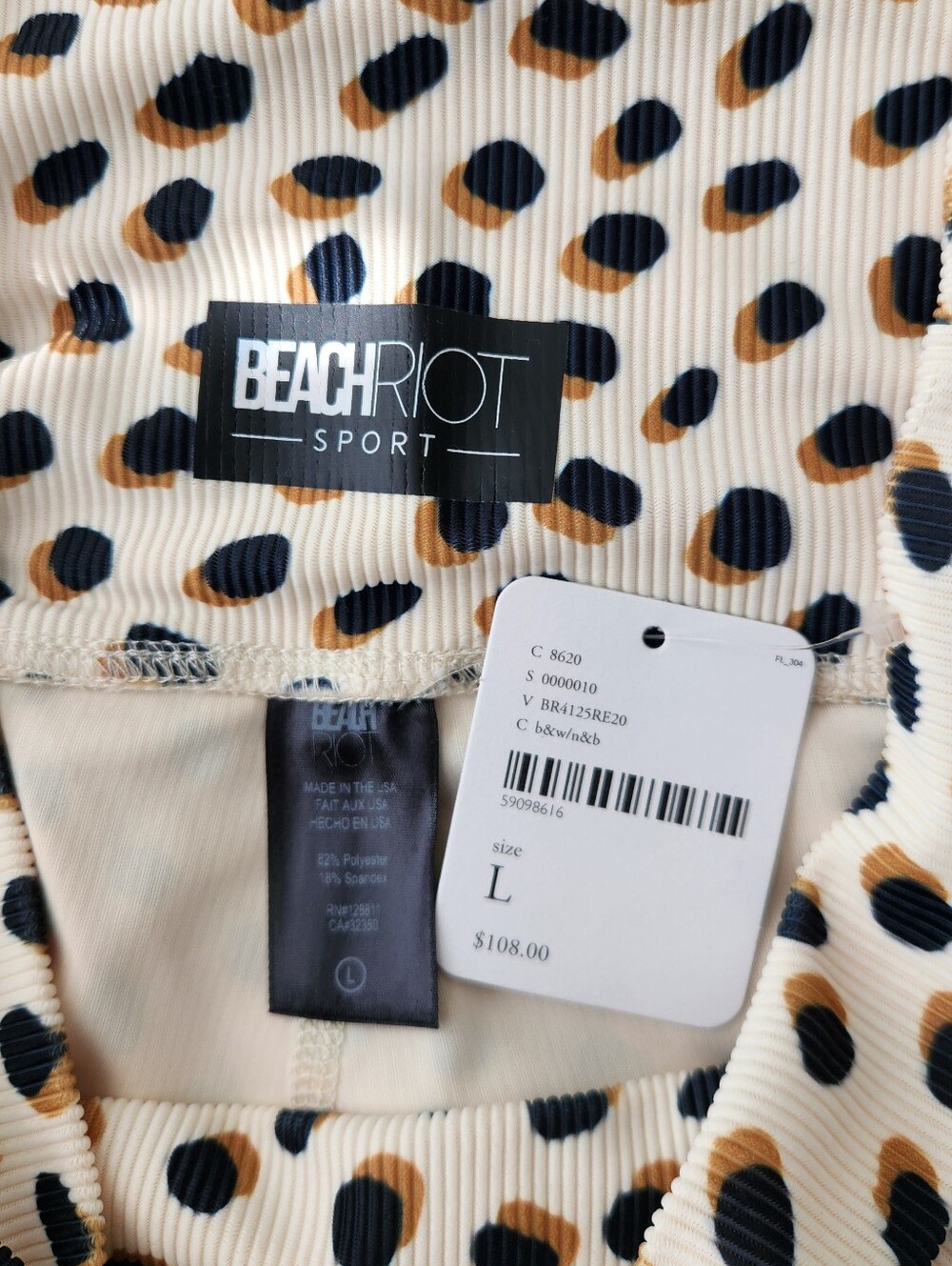 Beach Riot Leggings - Picture 6 of 7